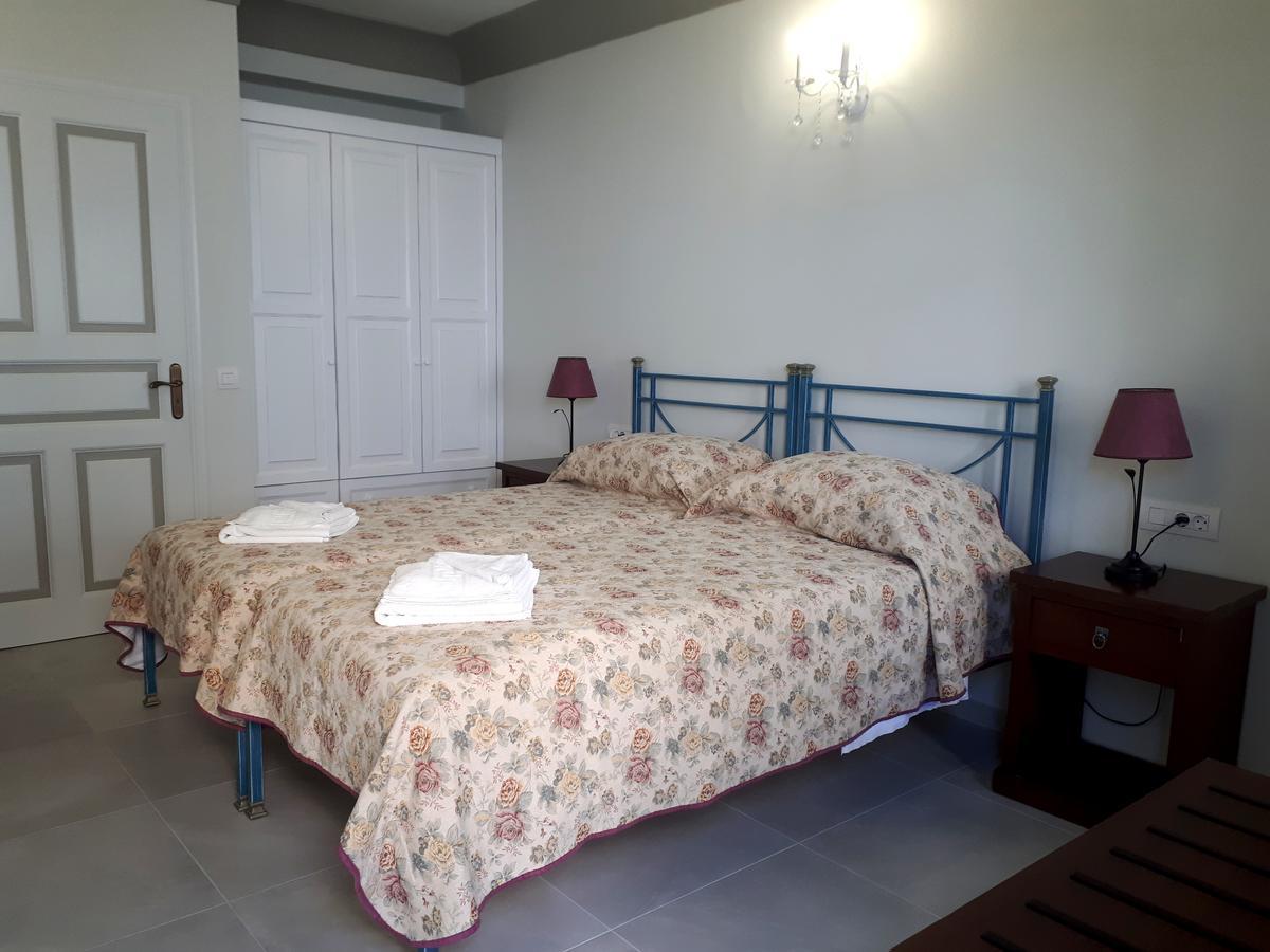 Zephyros Hotel Kamári Kültér fotó